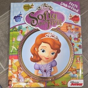 Disney Sofia the First Look and Find Book